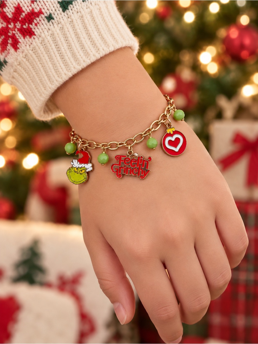 Dr Seuss The Grinch Feelin’ Grinchy Gold-Tone Charm Bracelet NWT